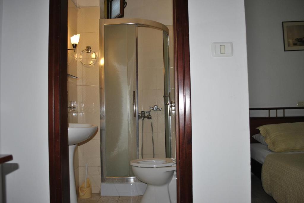 Hotel Bleta Gjirokaster Room photo